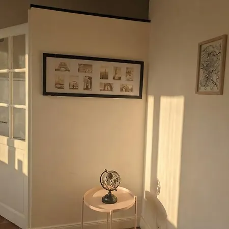 Apartment Centre *